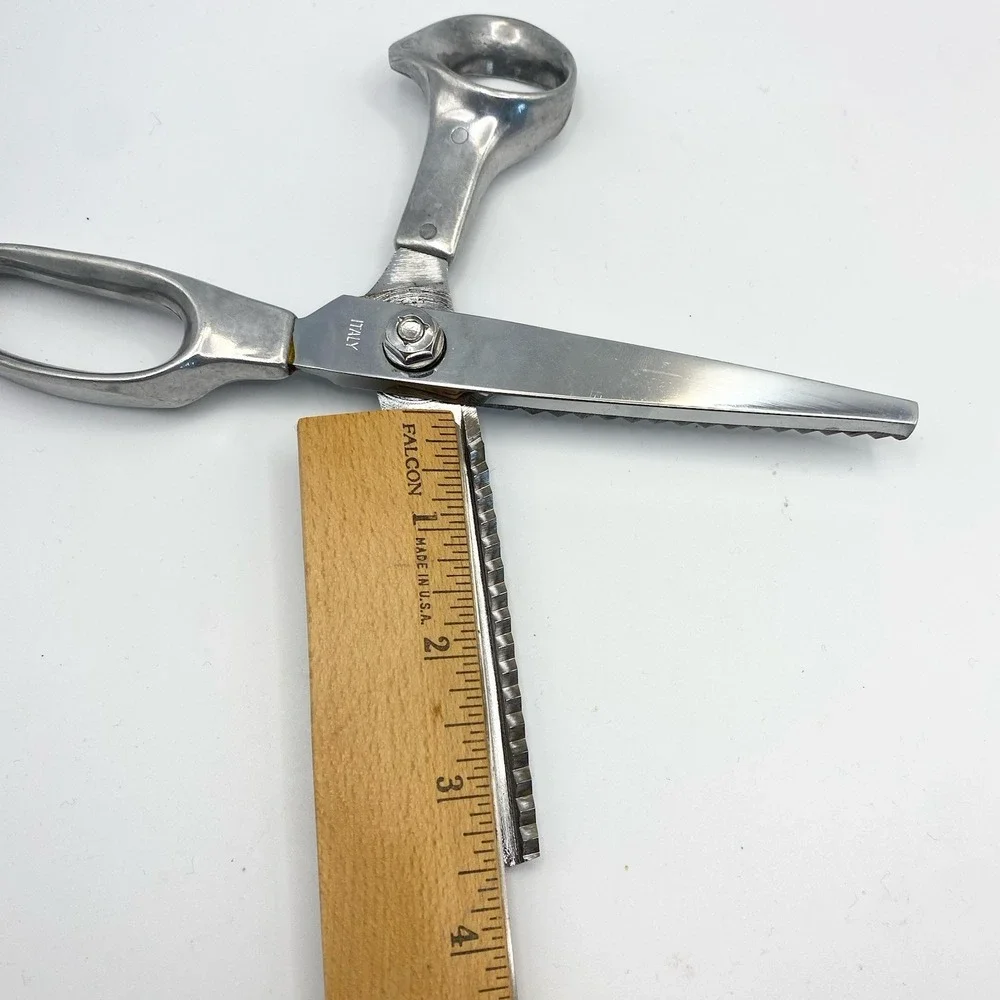 N/A vintage pinking
